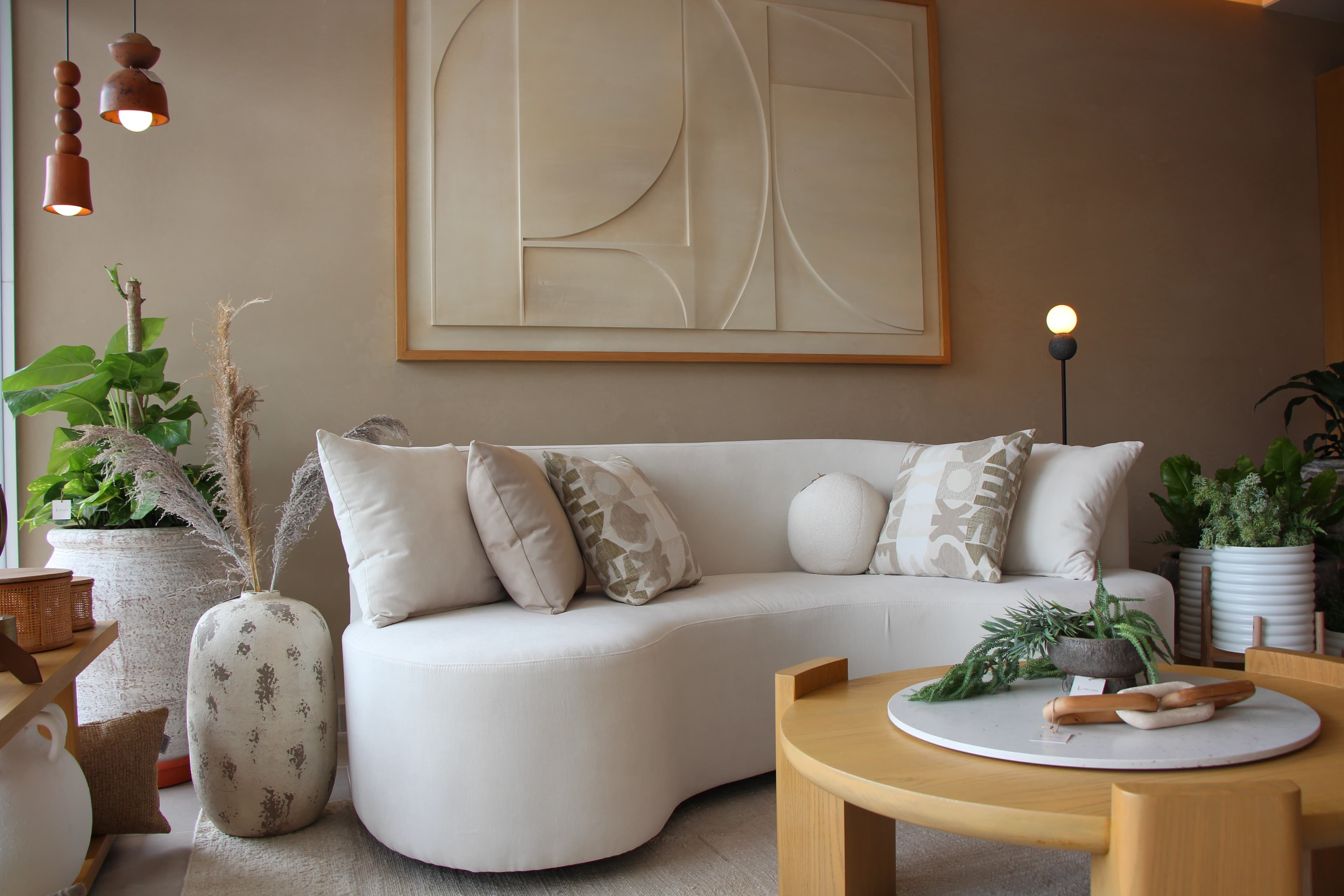 Sala del showroom — vista frontal
